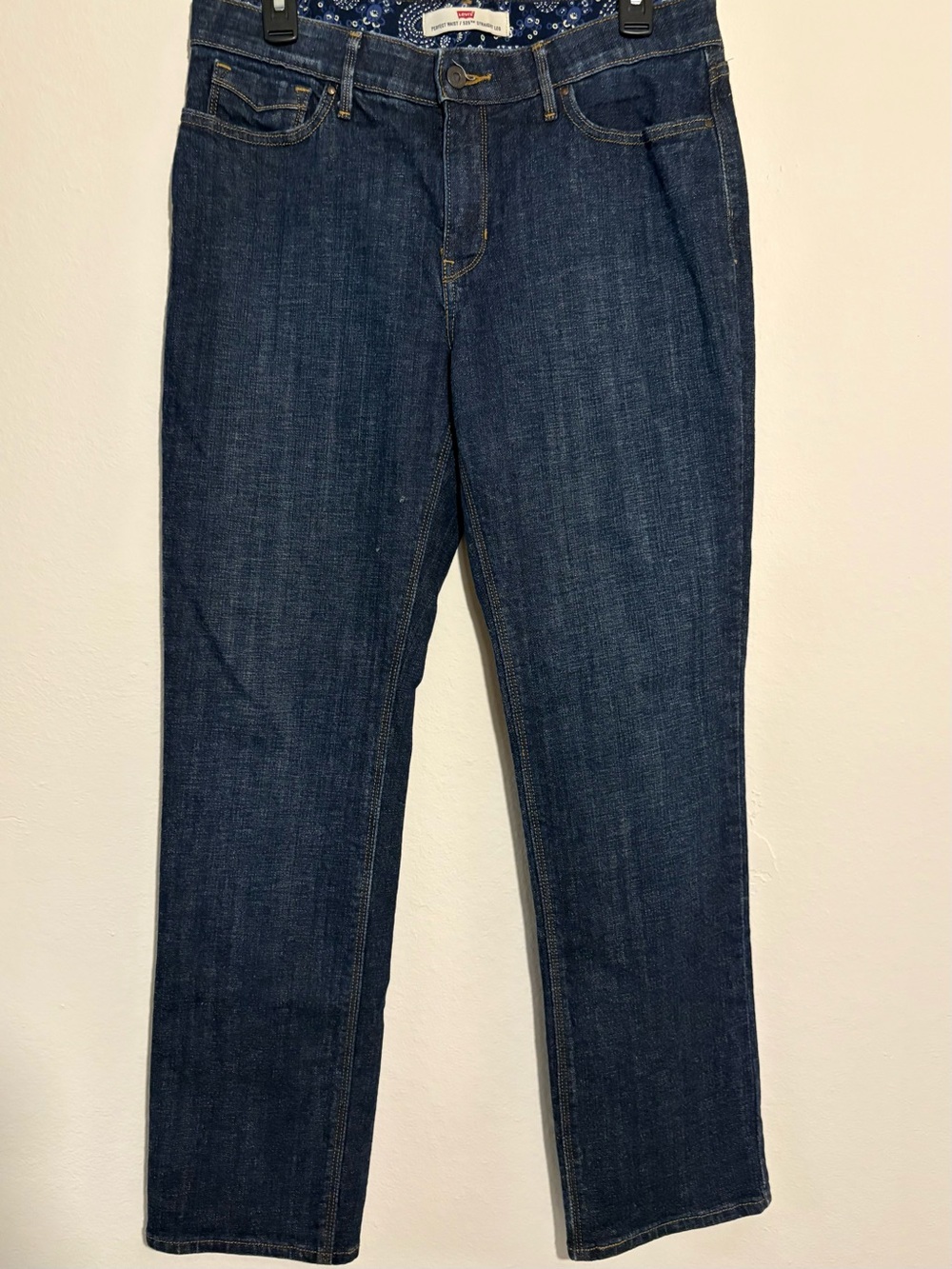 Levi’s 525 Perfect Waist Straight Leg Jeans Size 12 Dark Wash